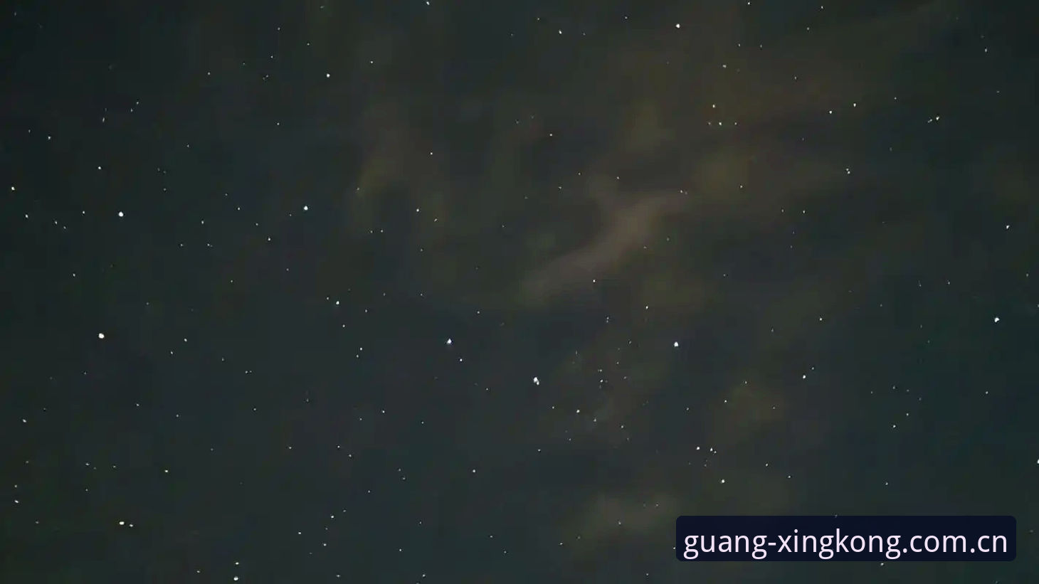 星空娱乐平台APP下载教程深度评测：踏光而行数字入口的全流程实测